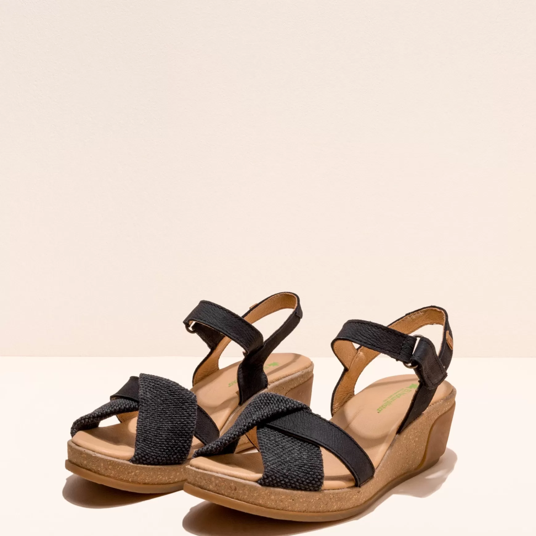 El Naturalista Sandaler<5038 Blade