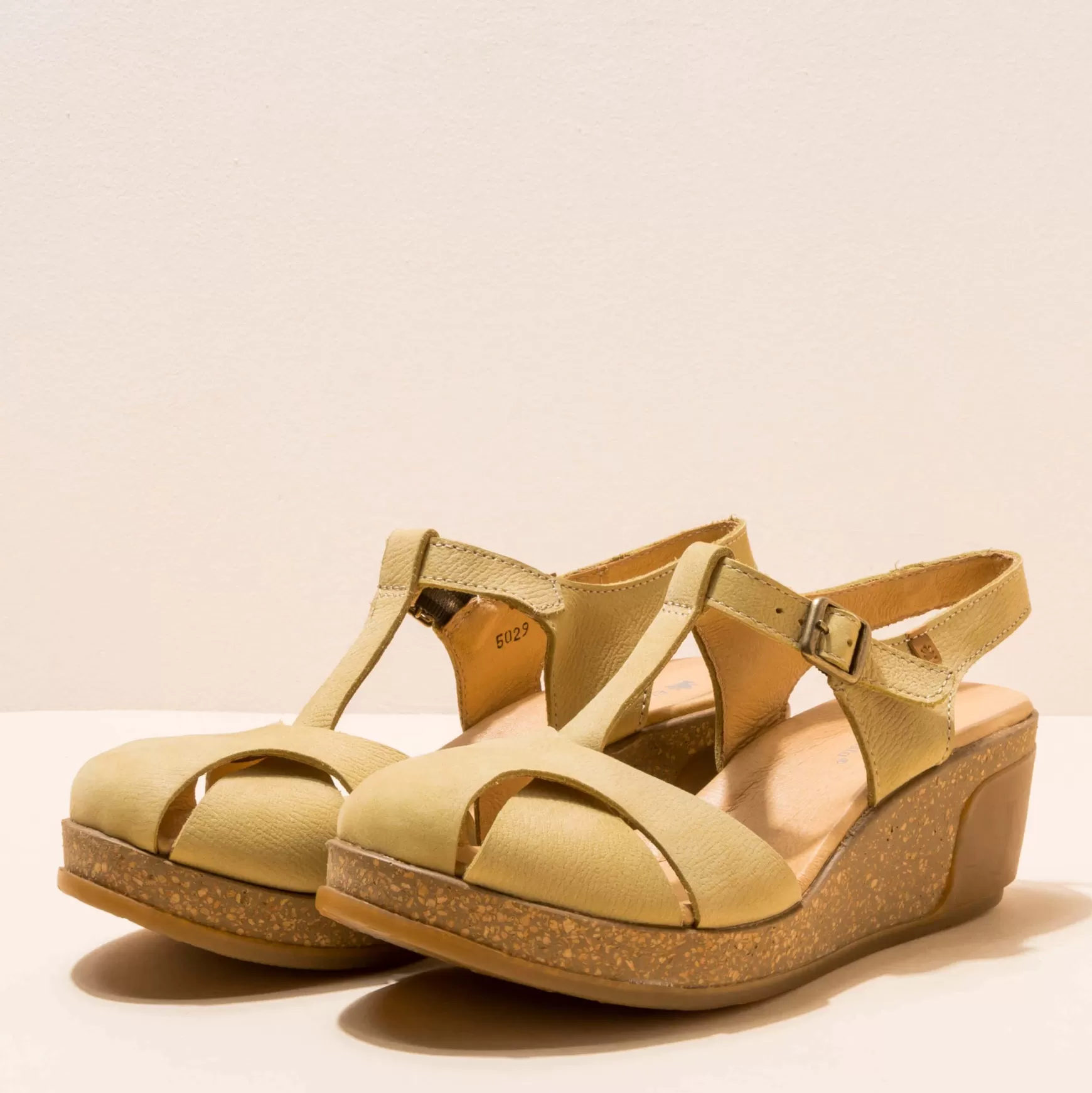 El Naturalista Sandaler<5029 Blade