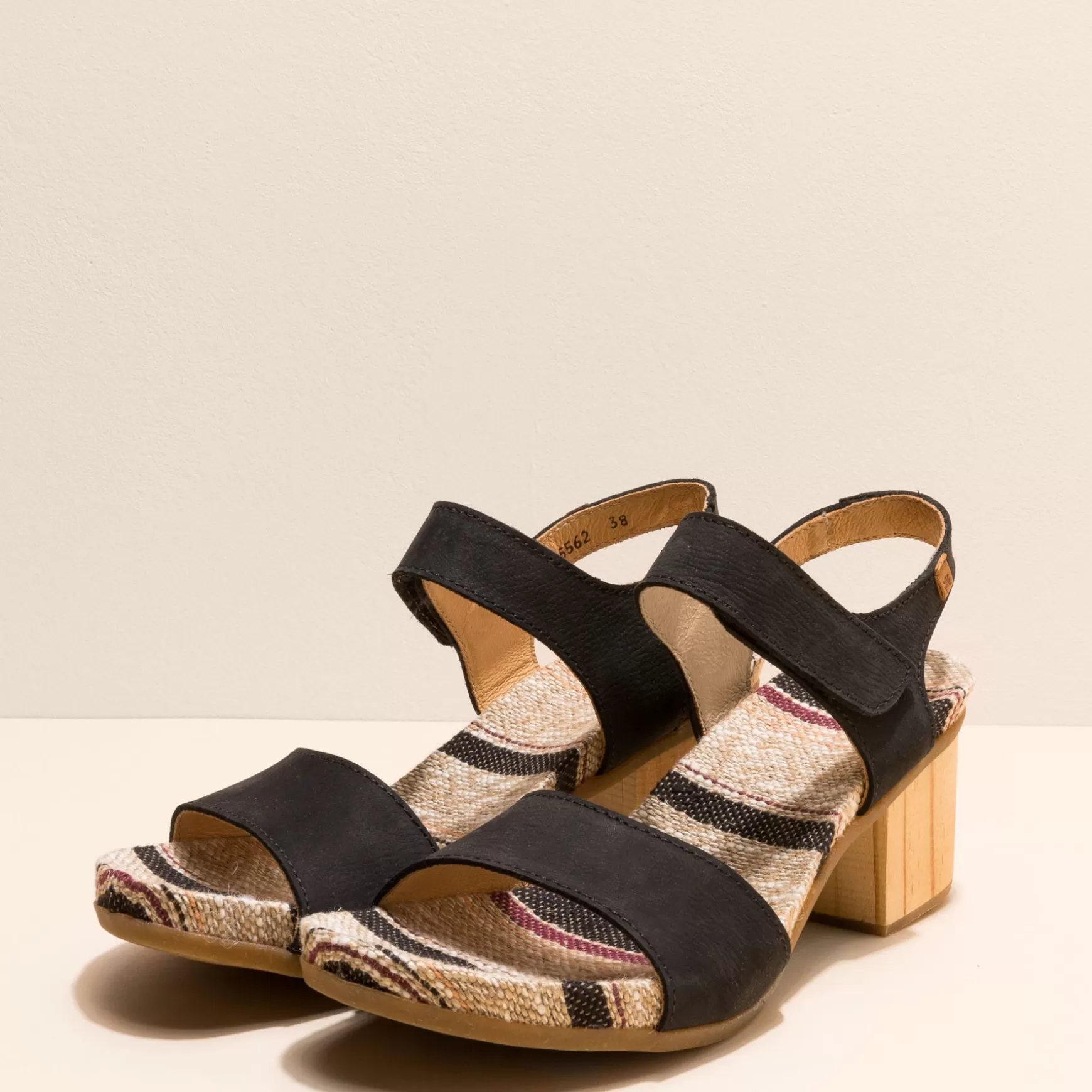 El Naturalista Sandaler Med Hæl<5562 Deba Behagelig Sort