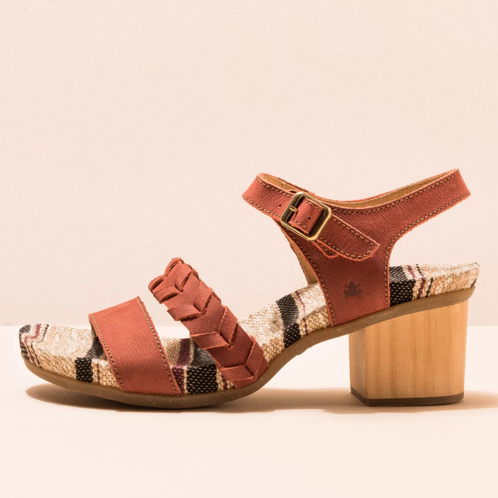 deba_5-1.webp El Naturalista Sandaler Med Hæl<5560 Deba