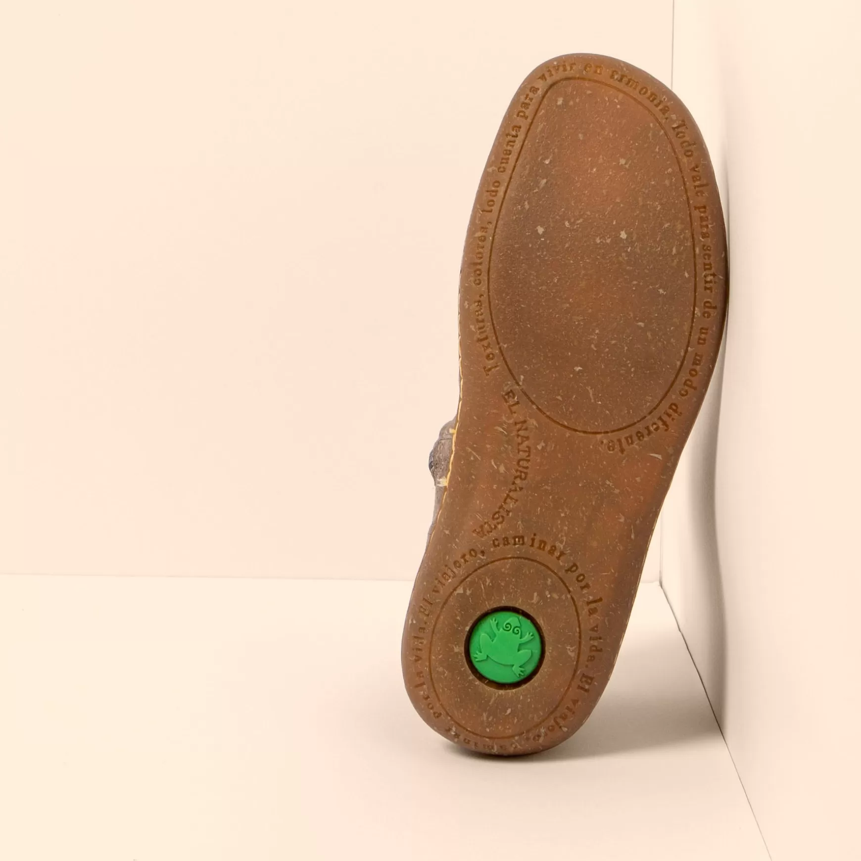 el_viajero_9.webp El Naturalista Ankelstøvler<5291 El Viajero