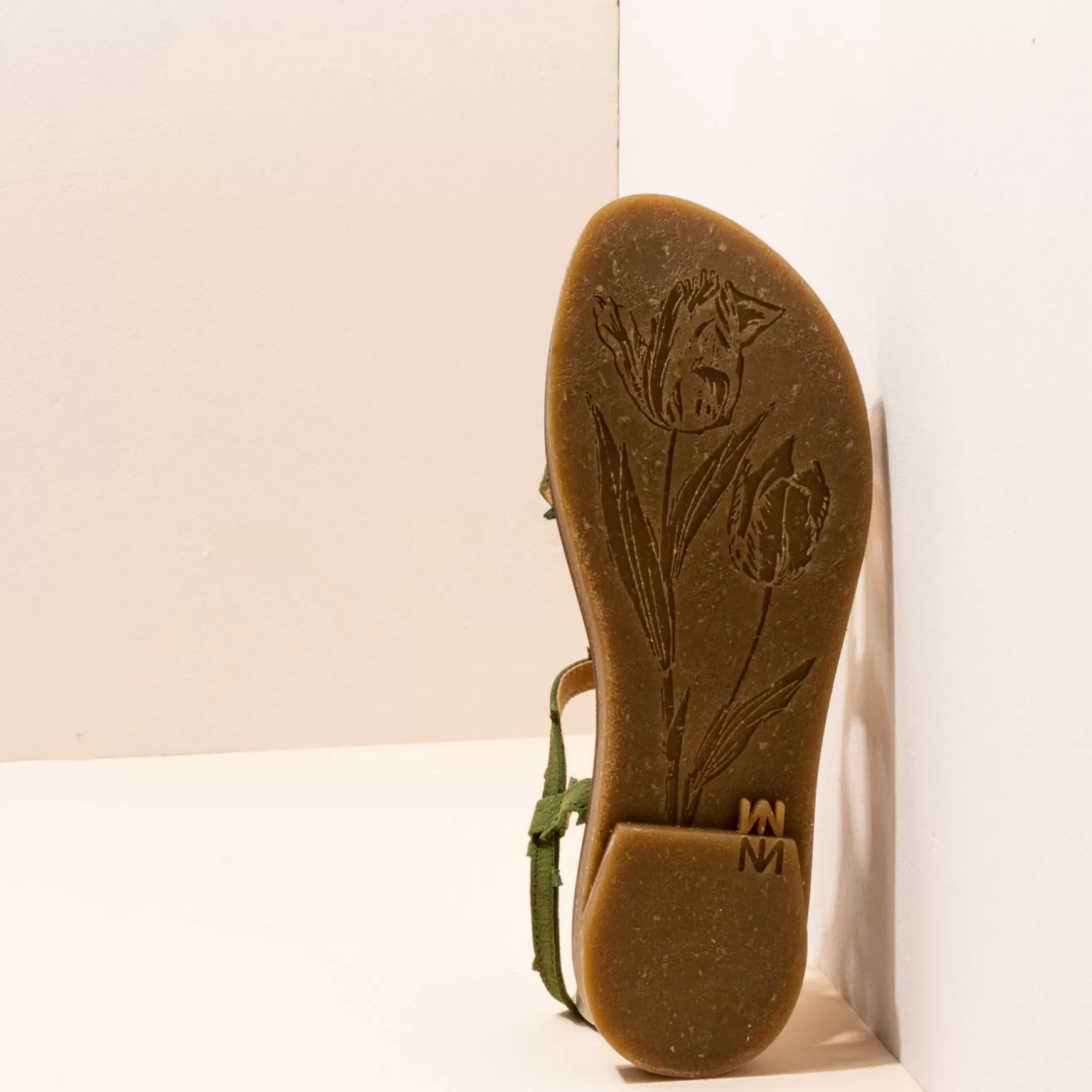 f_tulipan_17.webp El Naturalista Sandaler<5193F Tulipan