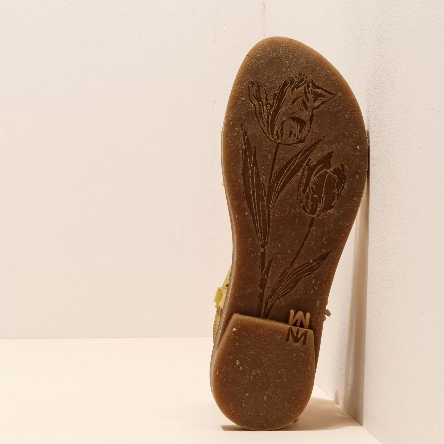 f_tulipan_22.webp El Naturalista Sandaler<5193F Tulipan