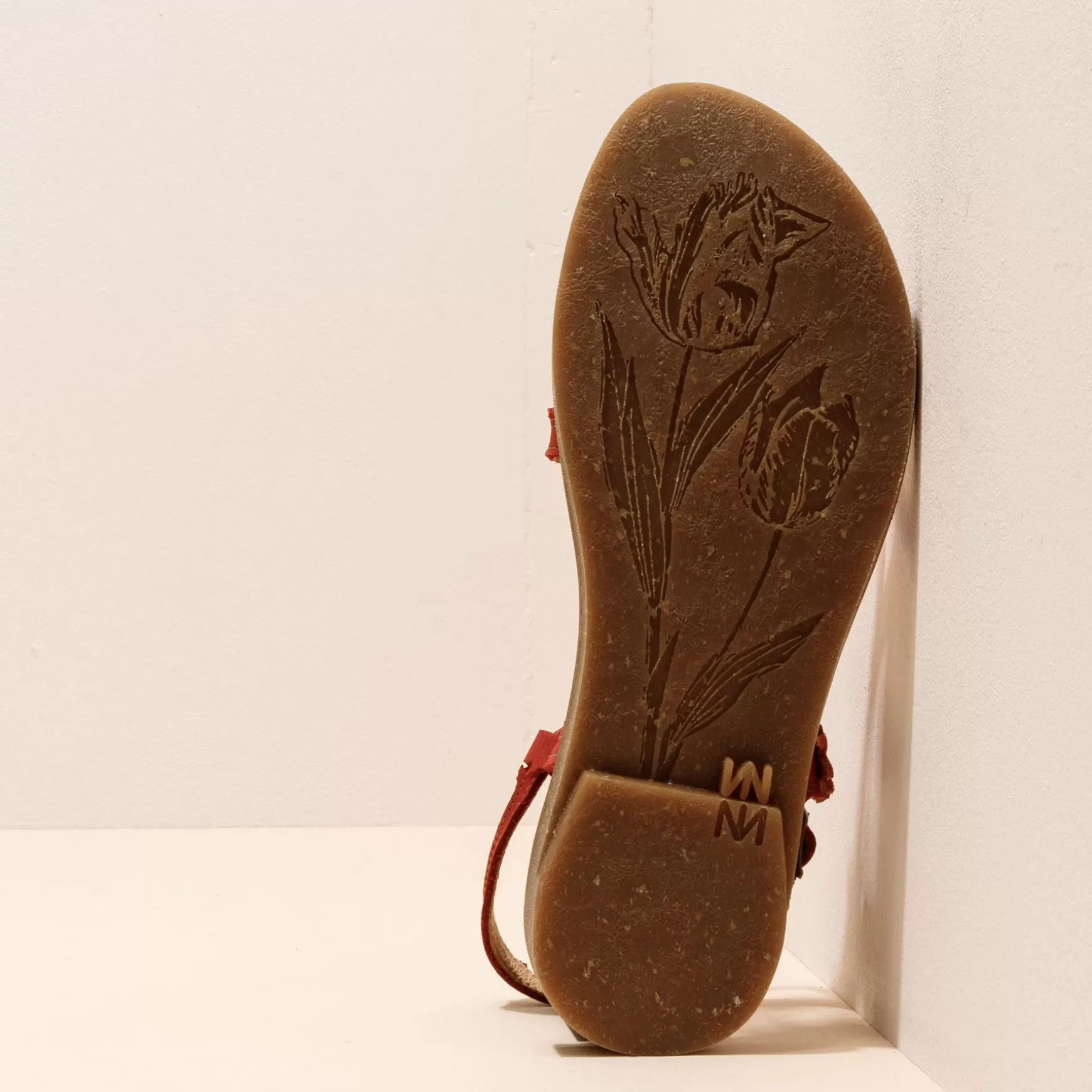 f_tulipan_32.webp El Naturalista Sandaler<5193F Tulipan