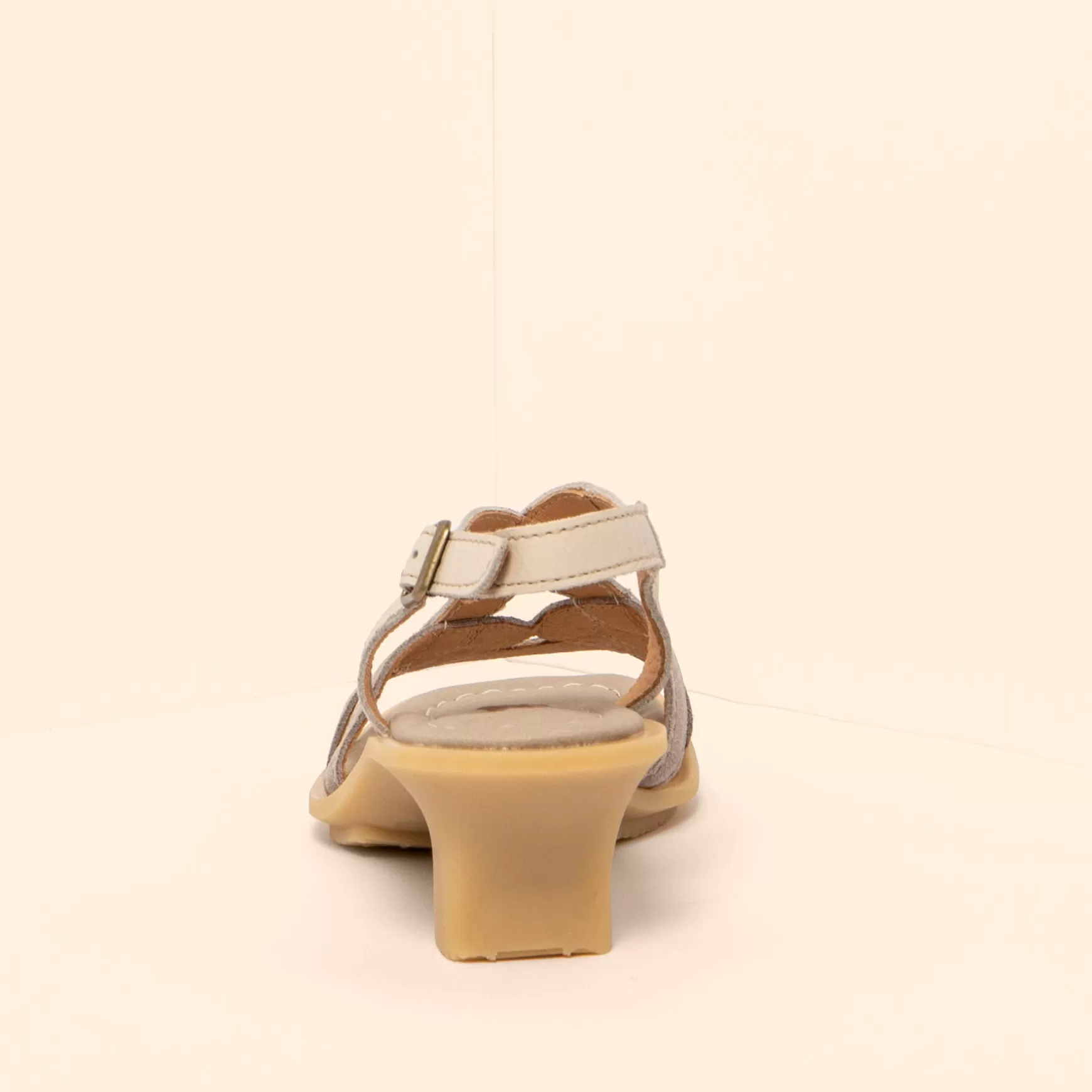 igusa_22-1.webp El Naturalista Sandaler<5992 Igusa