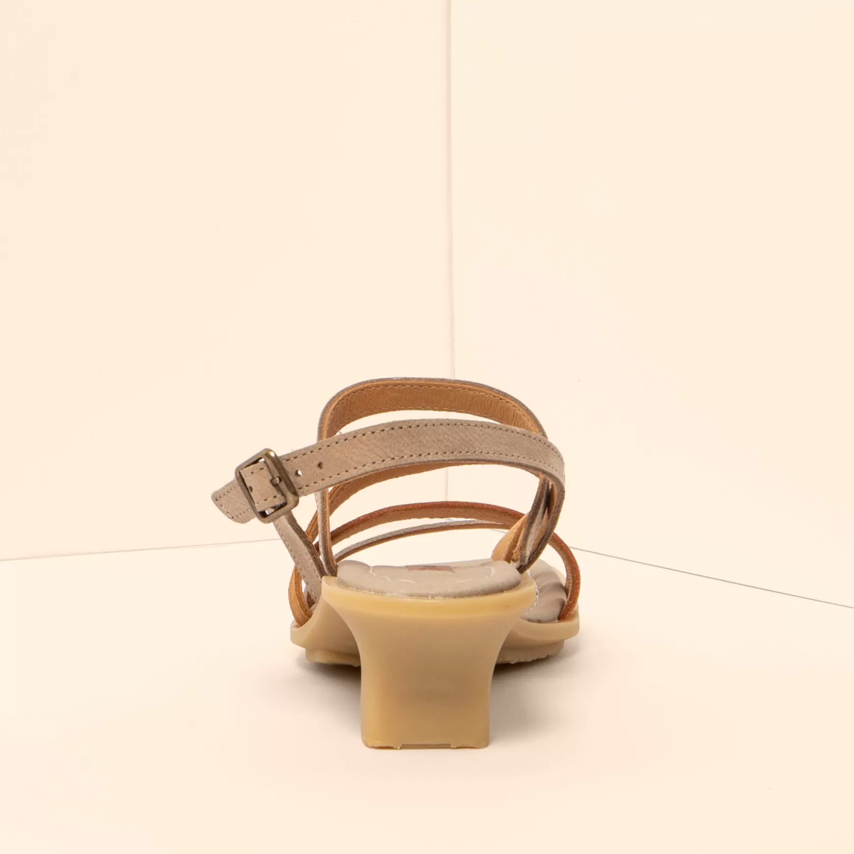 igusa_4-1.webp El Naturalista Sandaler<5993 Igusa