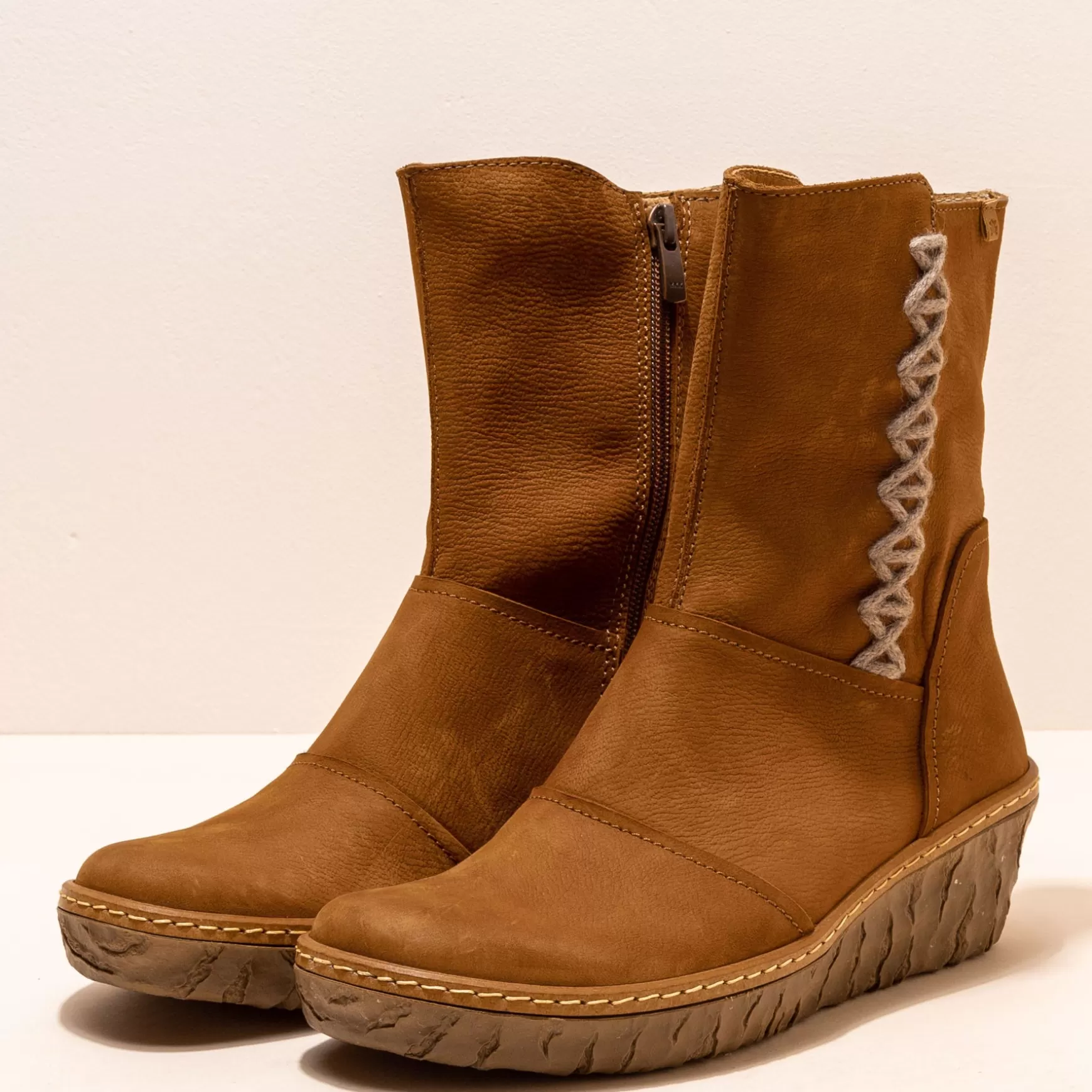 El Naturalista Ankelstøvler<5165 Myte Yggdrasil