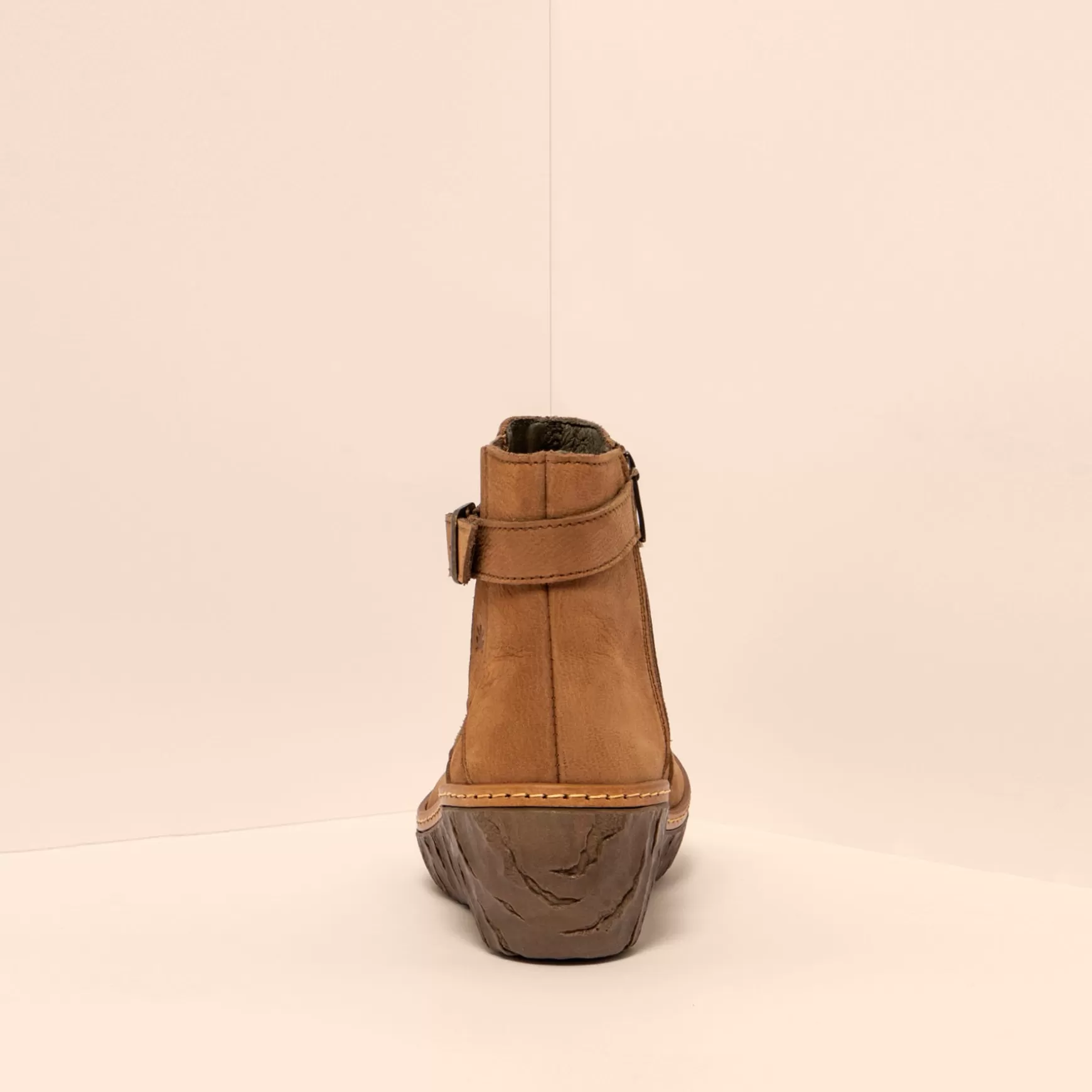 myte_yggdrasil_14-1.webp El Naturalista Ankelstøvler<5133 Myte Yggdrasil