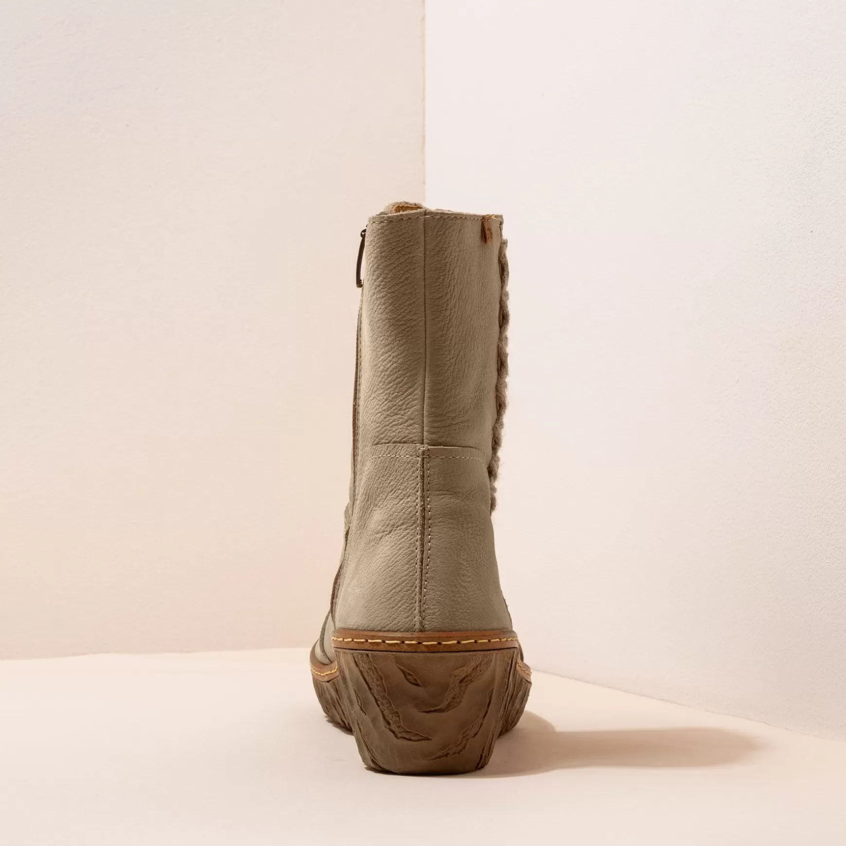 myte_yggdrasil_14-2.webp El Naturalista Ankelstøvler<5165 Myte Yggdrasil