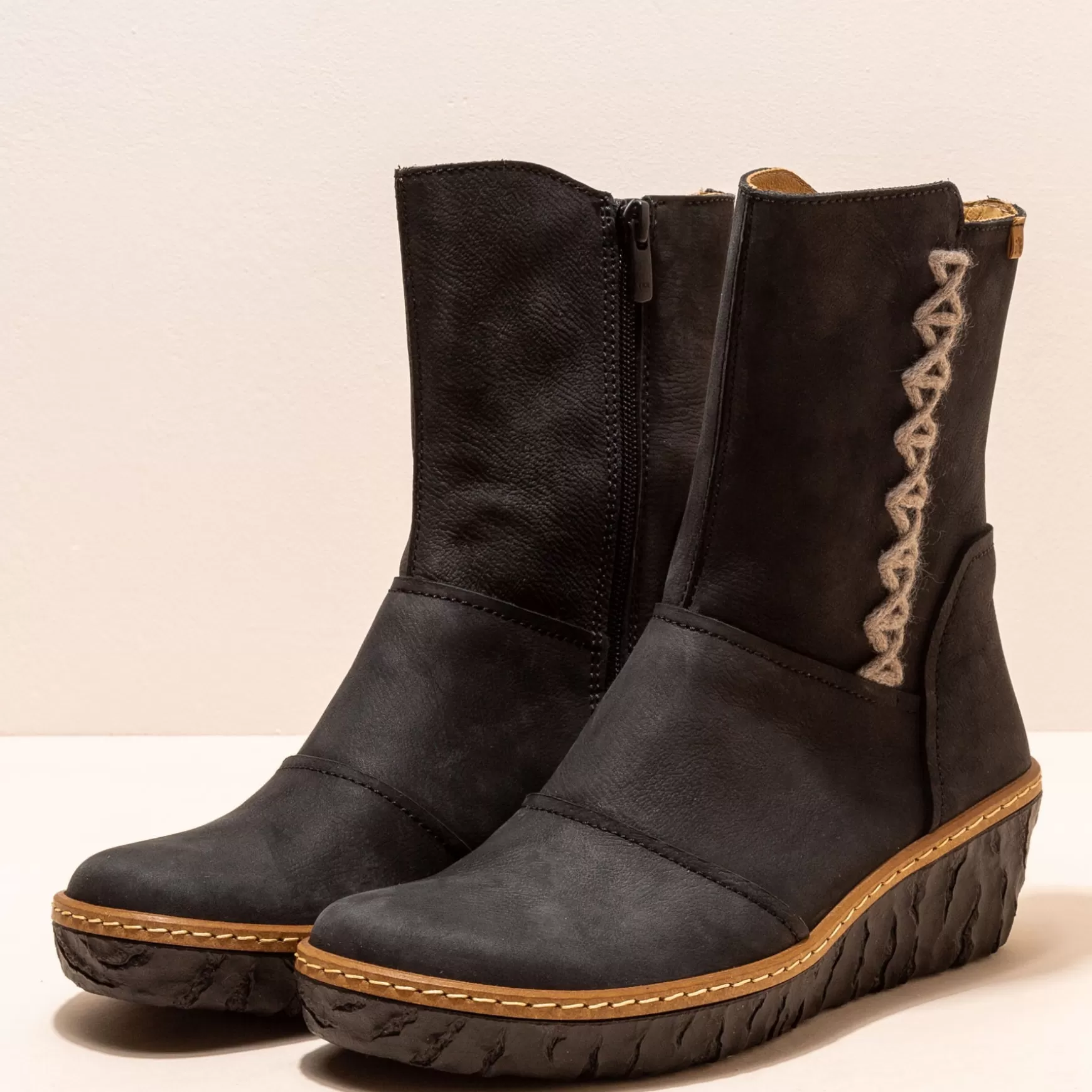 myte_yggdrasil_16-2.webp El Naturalista Ankelstøvler<5165 Myte Yggdrasil