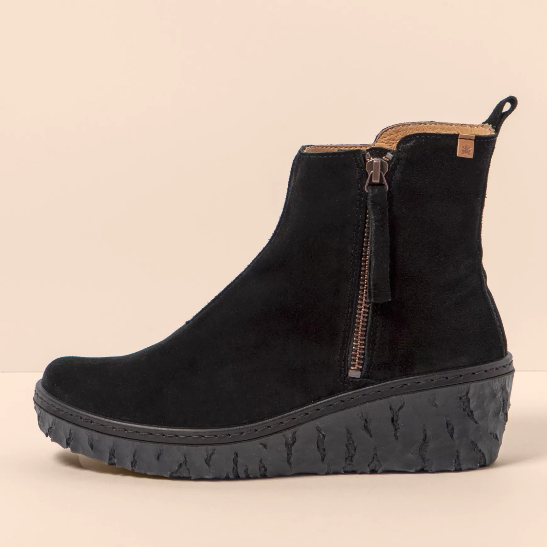 myte_yggdrasil_5-2.webp El Naturalista Ankelstøvler<5167 Myte Yggdrasil Silke Ruskind Grafito