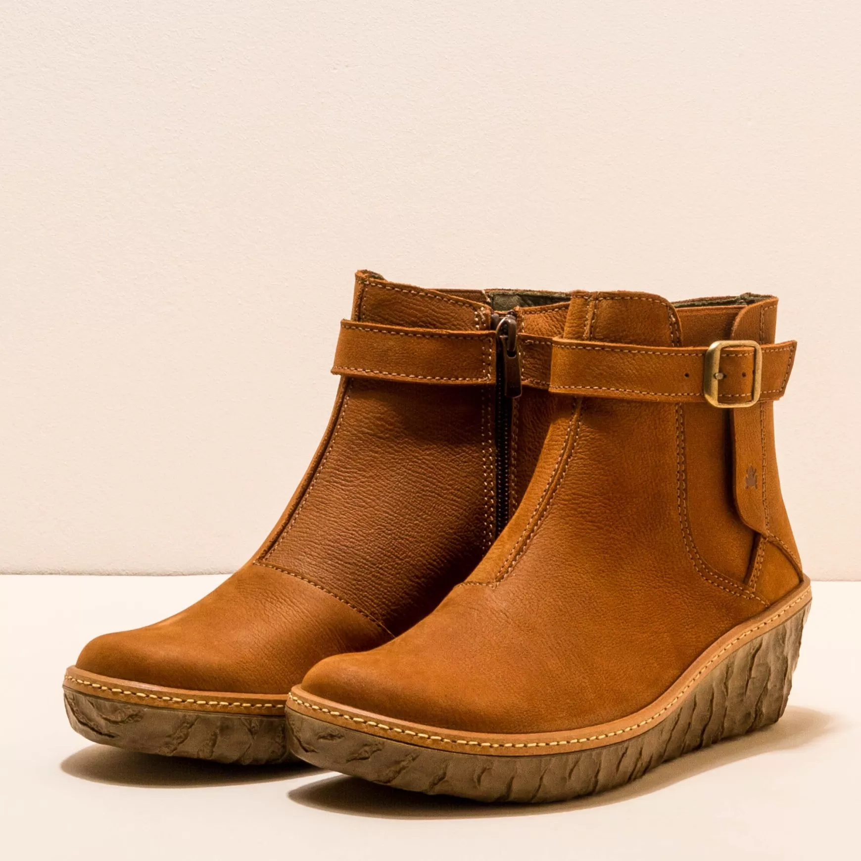 myte_yggdrasil_6-1.webp El Naturalista Ankelstøvler<5133 Myte Yggdrasil