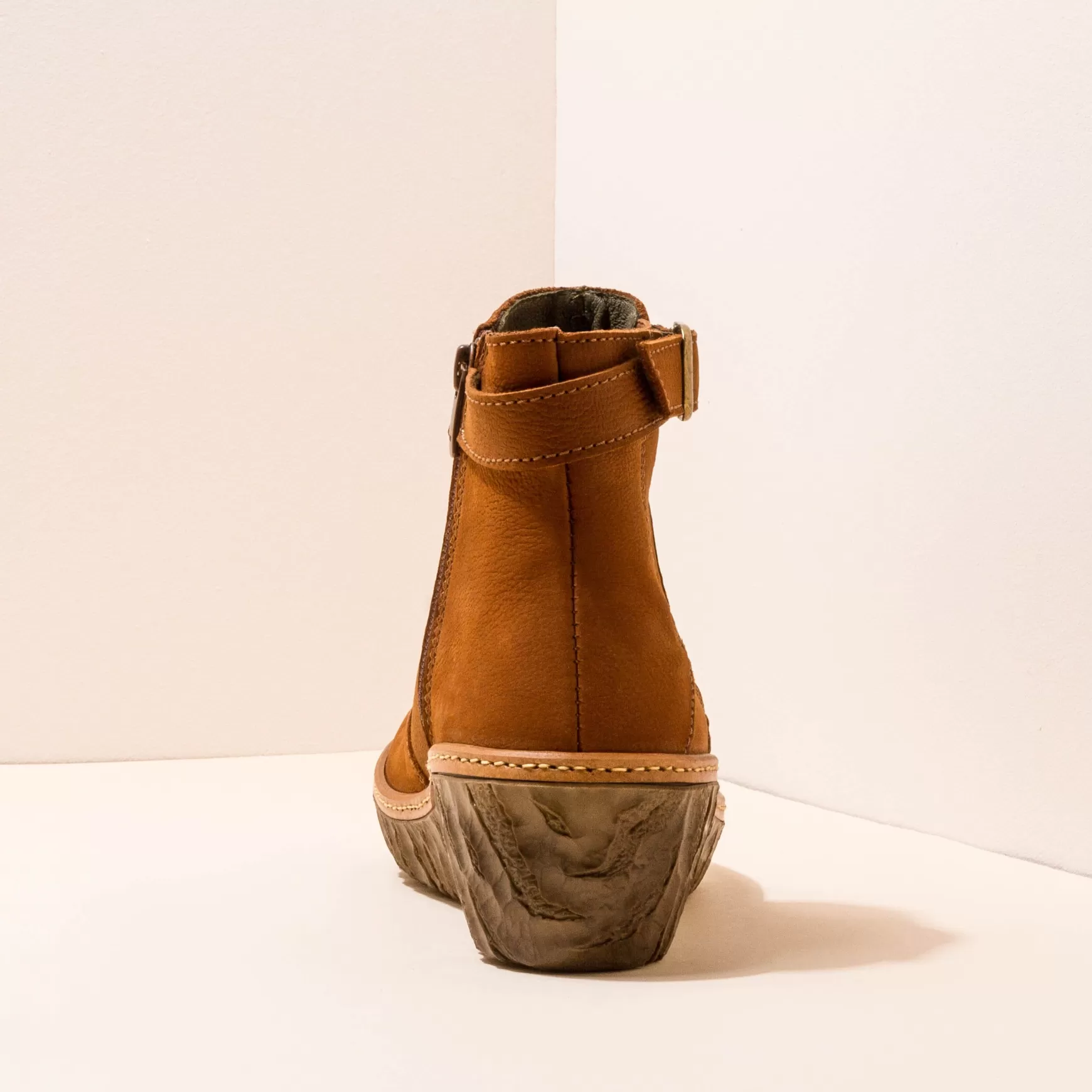 myte_yggdrasil_9-1.webp El Naturalista Ankelstøvler<5133 Myte Yggdrasil