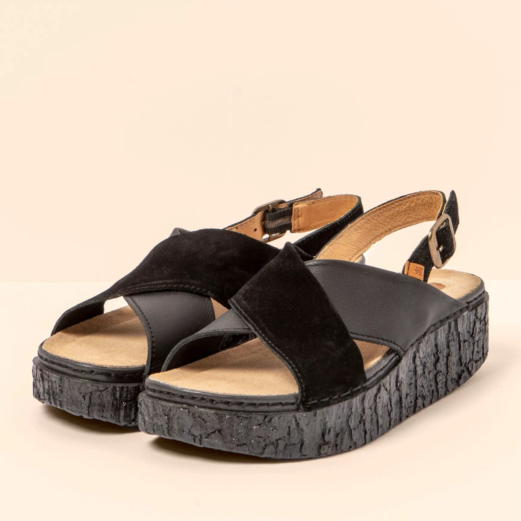 shinrin_24-1.webp El Naturalista Sandaler<5972 Shinrin