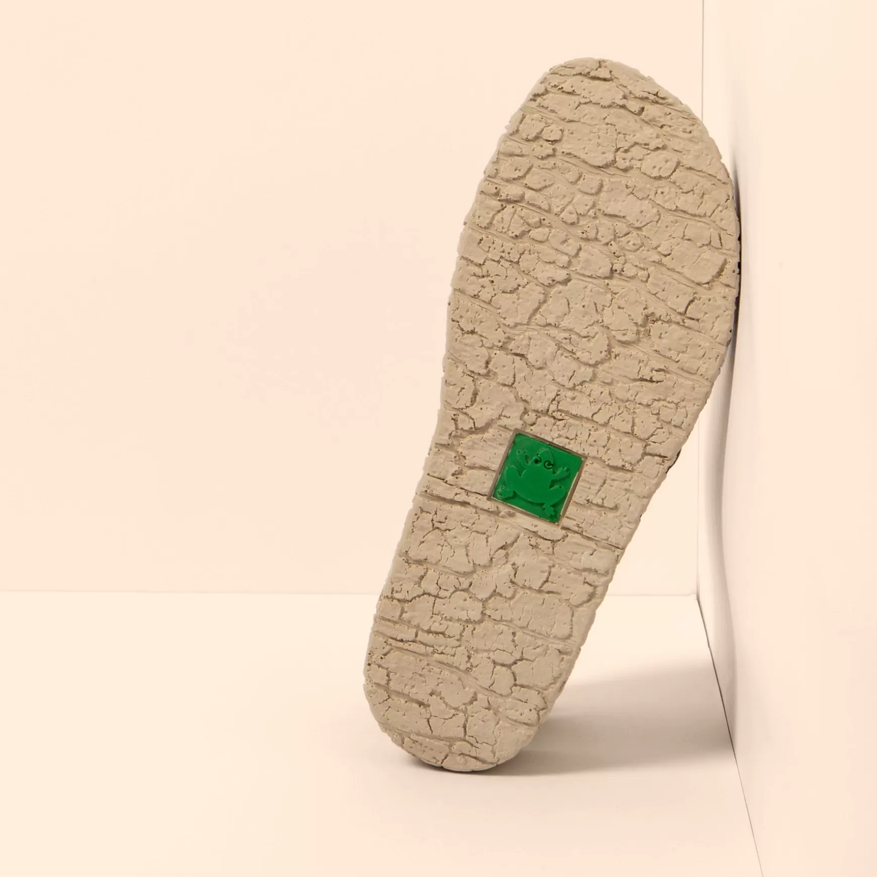 shinrin_9-1.webp El Naturalista Sandaler<5972 Shinrin