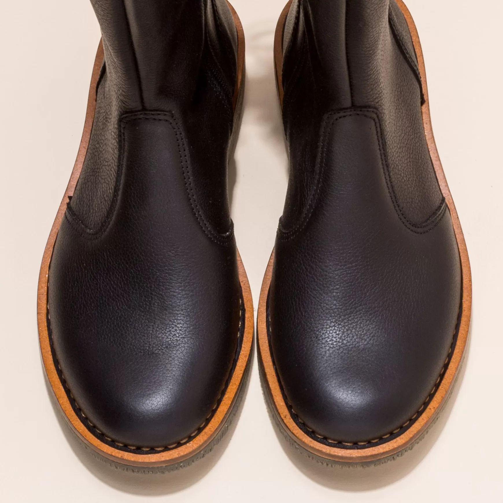 vulkan_3-6.webp El Naturalista Støvler<5577 Vulkan